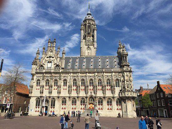 het voormalige Gemeentehuis